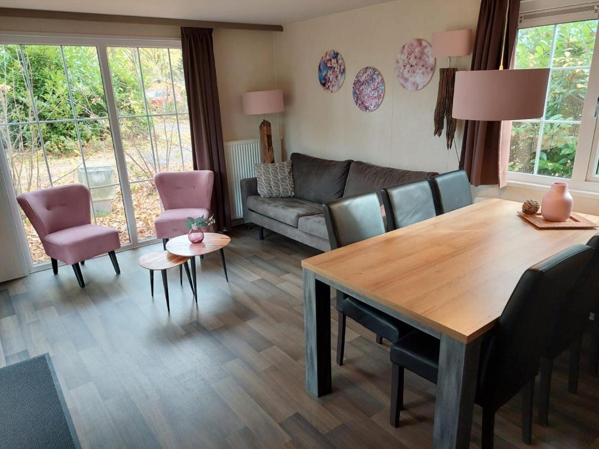 Vakantiecentrum De Ullingse Bergen Sint Anthonis Экстерьер фото